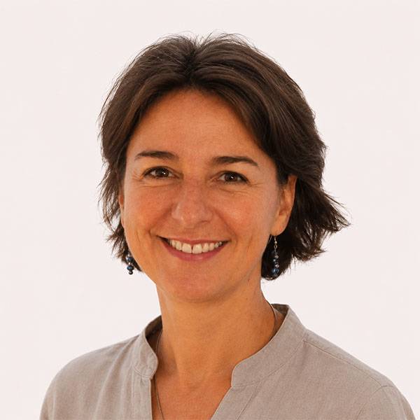 Sylvie HANOCQ - École Supérieure de Commerce d