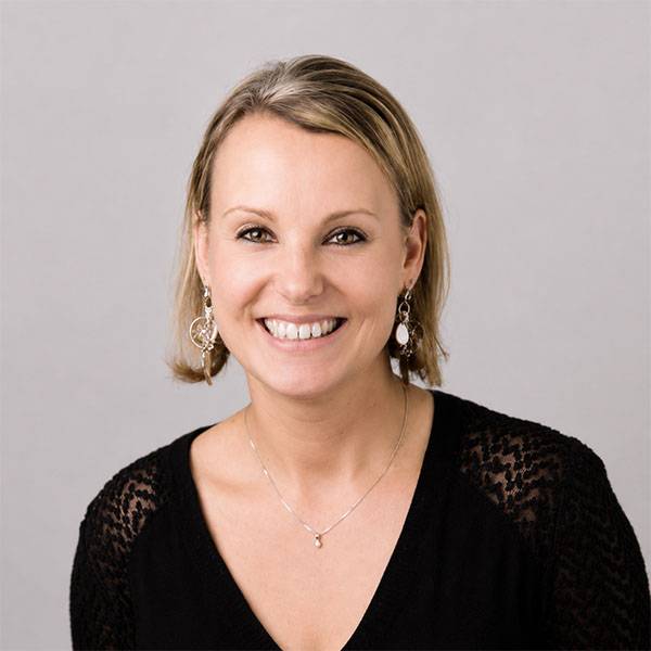 Kathleen GARATE - École Supérieure de Commerce d