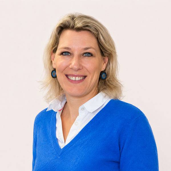 Catherine QUENTIN - École Supérieure de Commerce d