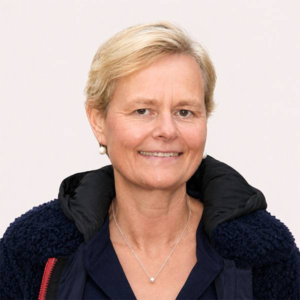 Catherine MANGEL - École Supérieure de Commerce d