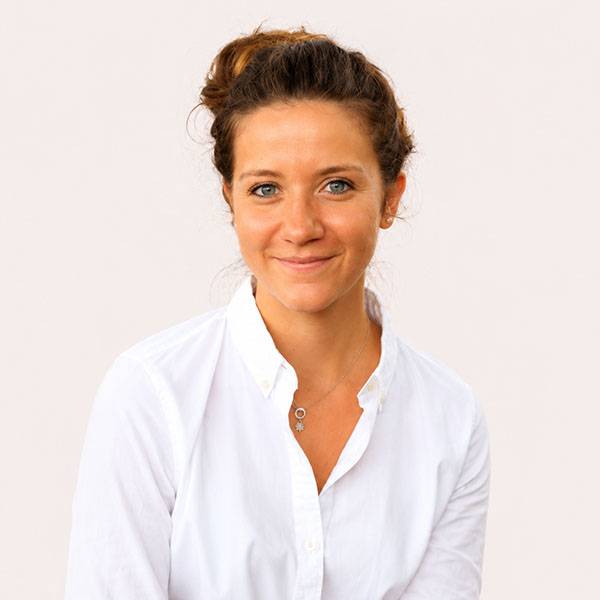 Caroline MEUREE - École Supérieure de Commerce d